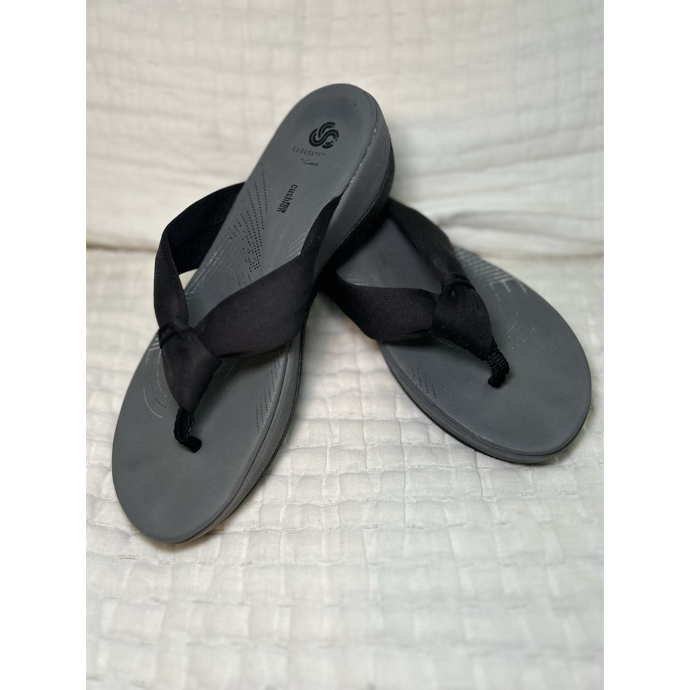Clarks Cloud Steppers Black Thong Slip On Comfort Flip Flops shoe Sandals sz 9